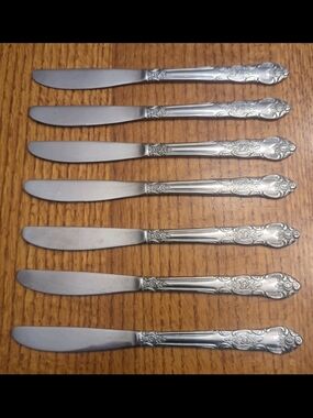 Vintage LUSTREWARE │ Lot of 7 -Korea Stainless Dinner Knives │Rose Design